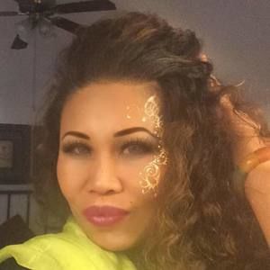 Meet your Posher, Maricris galeria